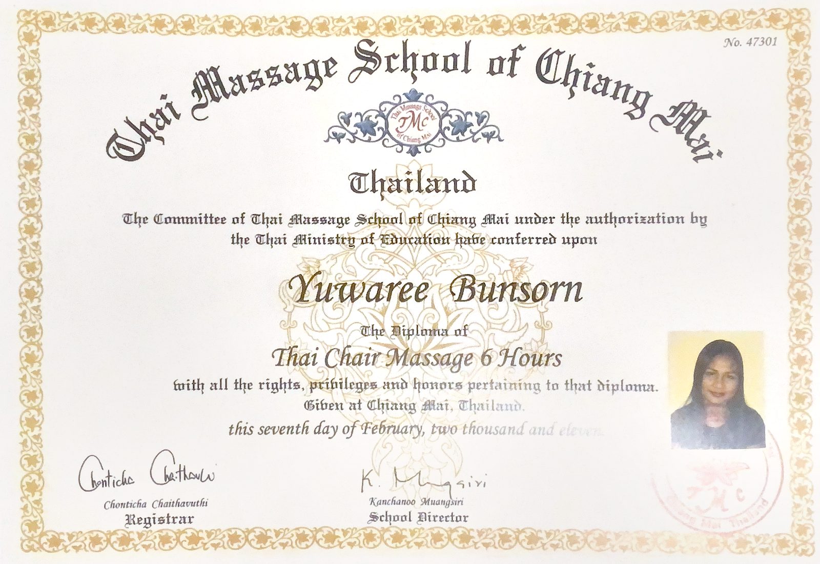 Diploma from the Thai Massage School of Chiang Mai awarding Yuwaree Bunsorn the diploma of Thai Chair Massage in February 2011