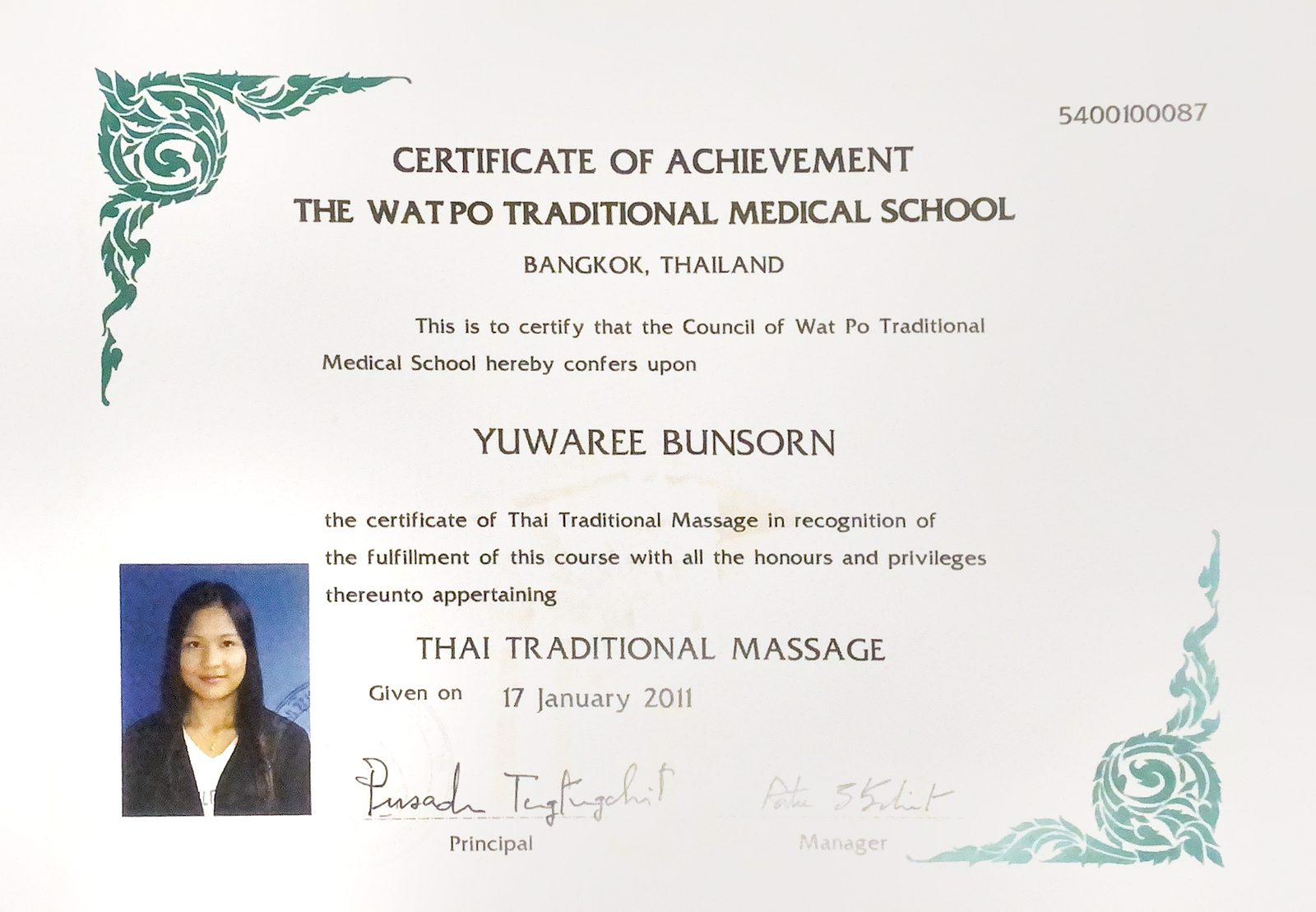 Certificate of Achievement from the Wat Po Traditional Medical School, Bangkok, awarding Yuwaree Bunsorn the certificate of Thai Traditional Massage on 17 January 2011